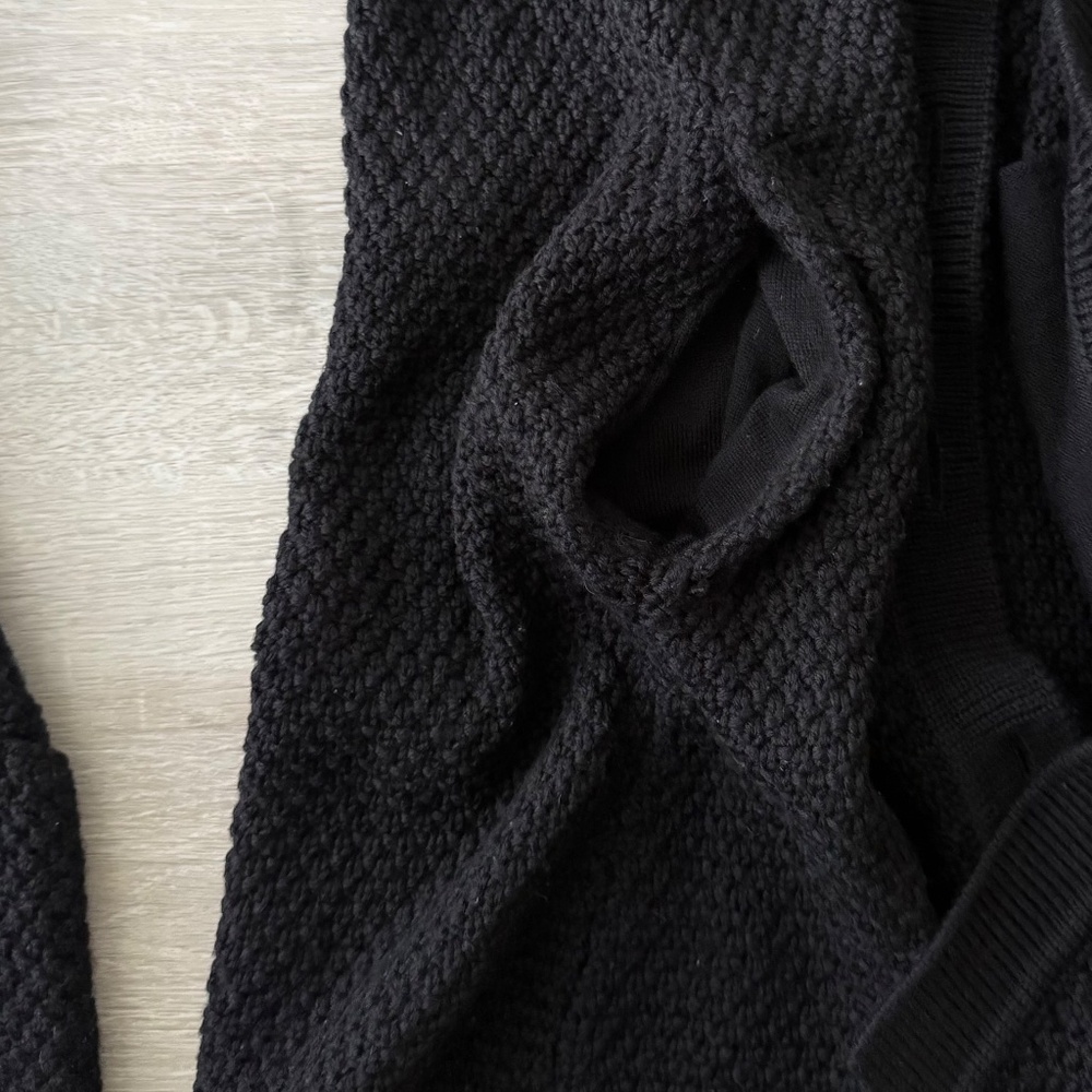 Patagonia Women’s Black Merino Wool knit  Cardigan Sweater XS - Picture 6 of 8